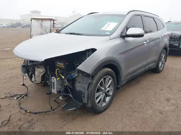KM8SN4HF2HU205247 2017 HYUNDAI SANTA FE - Image 2
