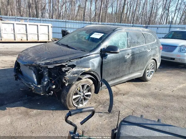 KM8SN4HF2JU258889 2018 HYUNDAI SANTA FE - Image 2