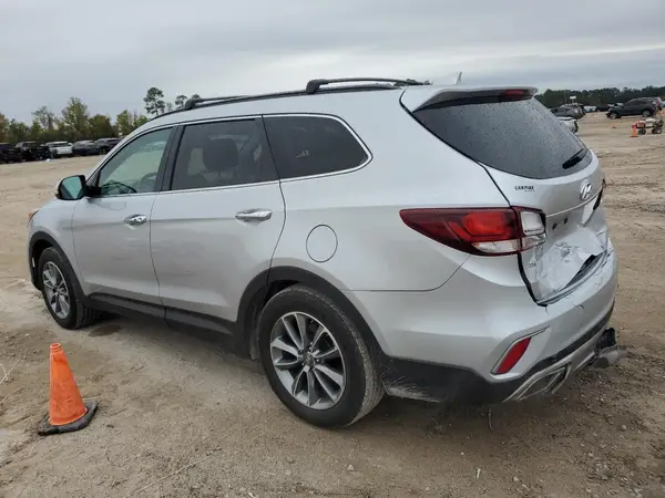 KM8SN4HF2JU269813 2018 HYUNDAI SANTA FE - Image 2