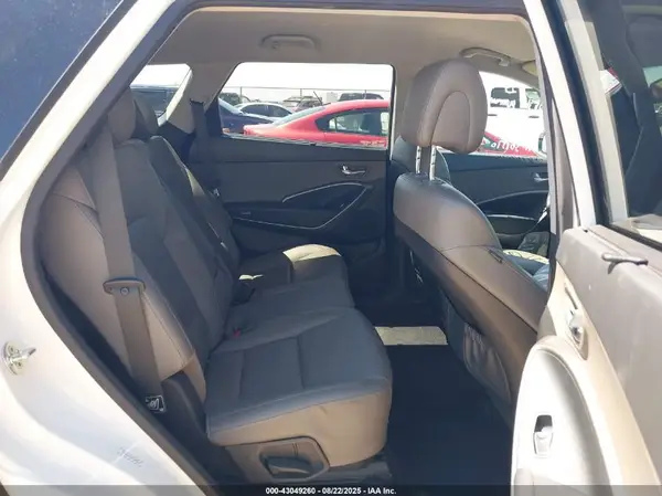 KM8SN4HF2KU308370 2019 HYUNDAI SANTA FE - Image 8