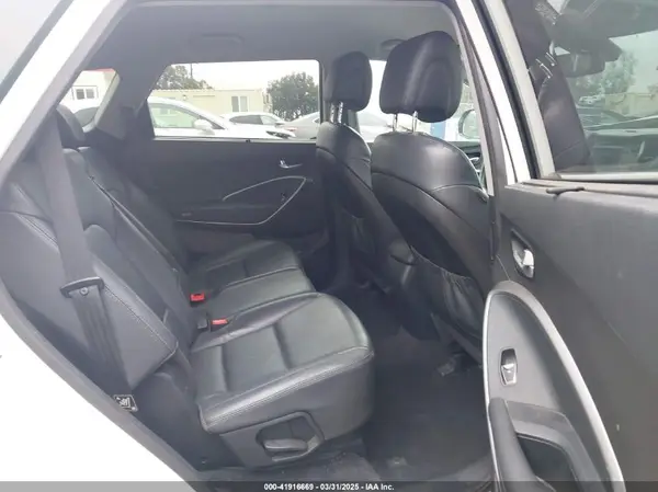 KM8SN4HF2KU309258 2019 HYUNDAI SANTA FE - Image 8
