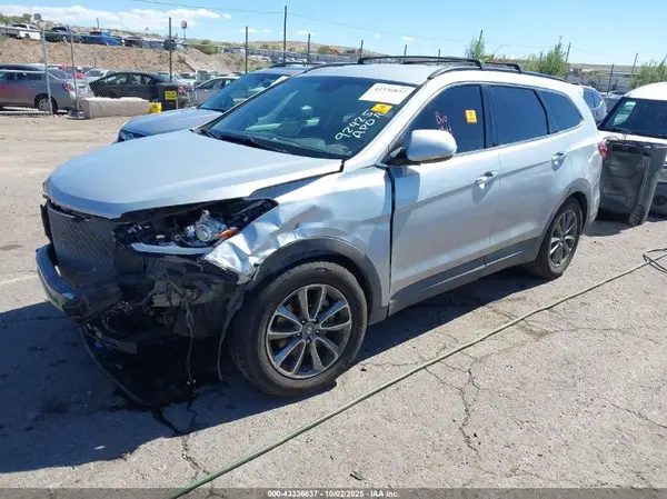KM8SN4HF2KU311687 2019 HYUNDAI SANTA FE - Image 2