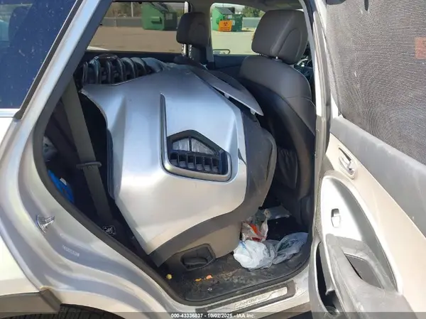 KM8SN4HF2KU311687 2019 HYUNDAI SANTA FE - Image 8