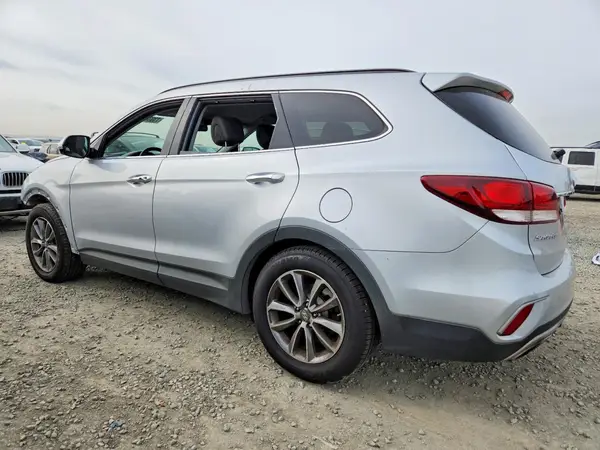 KM8SN4HF3HU205256 2017 HYUNDAI SANTA FE - Image 2