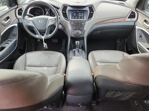 KM8SN4HF3HU205256 2017 HYUNDAI SANTA FE - Image 8