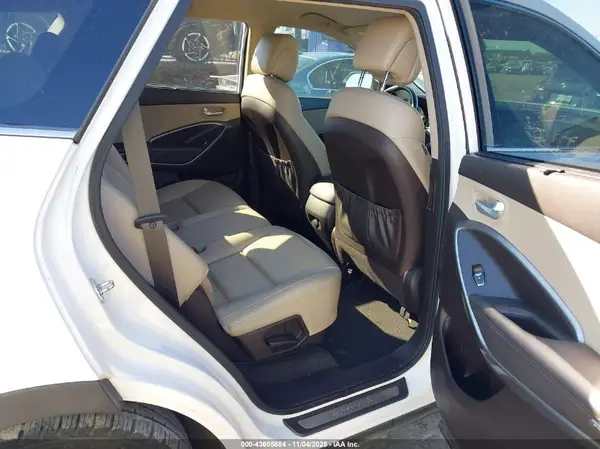 KM8SN4HF3HU247099 2017 HYUNDAI SANTA FE - Image 8