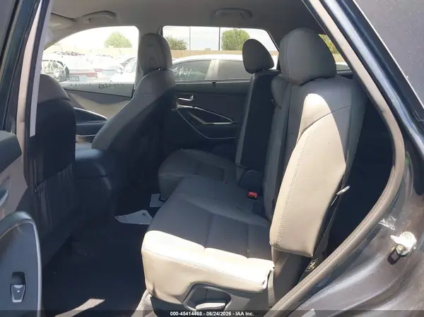 KM8SN4HF4KU303249 2019 HYUNDAI SANTA FE - Image 8