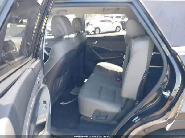 KM8SN4HF4KU305549 2019 HYUNDAI SANTA FE - Image 8