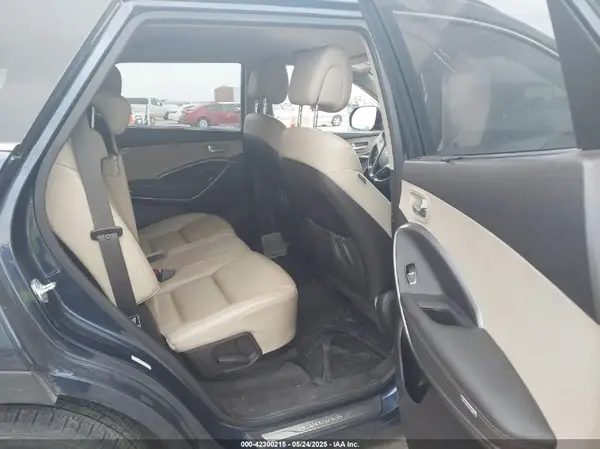 KM8SN4HF5HU172650 2017 HYUNDAI SANTA FE - Image 8