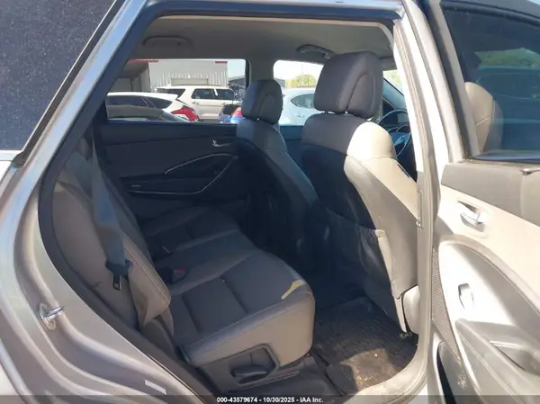KM8SN4HF5HU181395 2017 HYUNDAI SANTA FE - Image 8