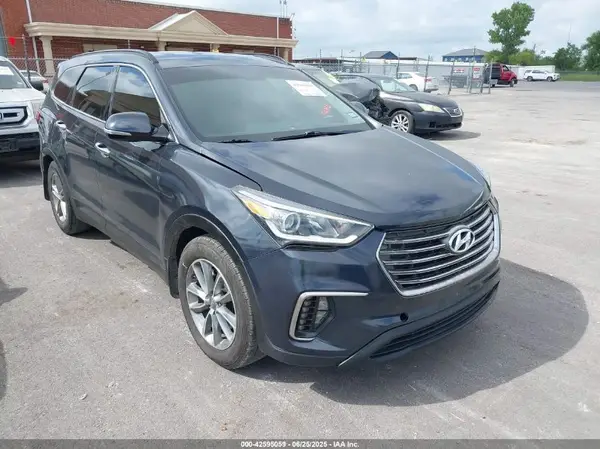 KM8SN4HF5HU205582 2017 HYUNDAI SANTA FE - Image 1