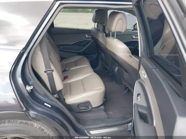 KM8SN4HF5HU205582 2017 HYUNDAI SANTA FE - Image 8