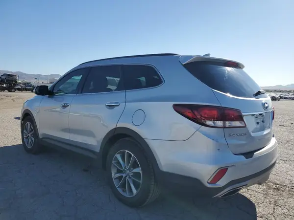 KM8SN4HF5HU223189 2017 HYUNDAI SANTA FE - Image 2