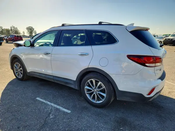 KM8SN4HF5KU311778 2019 HYUNDAI SANTA FE - Image 2