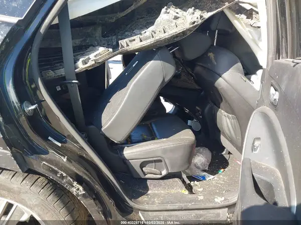 KM8SN4HF6GU140613 2016 HYUNDAI SANTA FE - Image 8