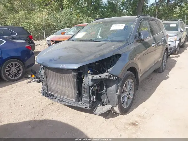 KM8SN4HF6HU185987 2017 HYUNDAI SANTA FE - Image 2