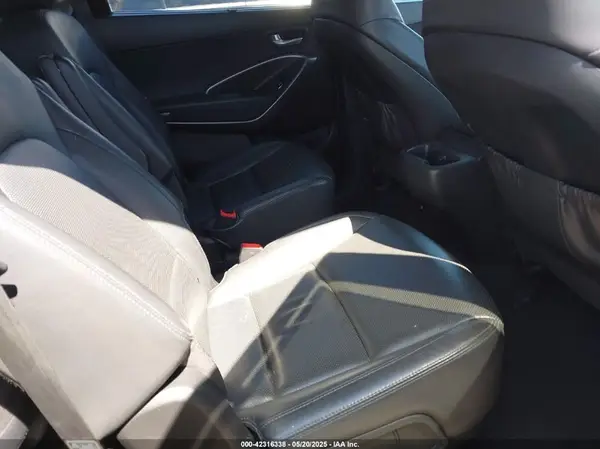 KM8SN4HF6HU190123 2017 HYUNDAI SANTA FE - Image 8