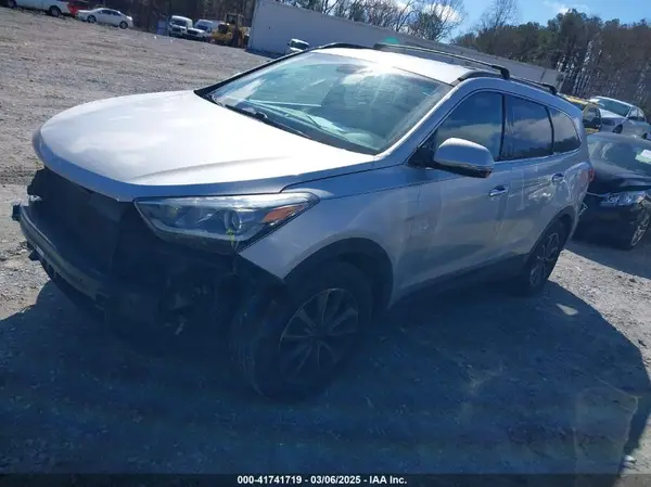 KM8SN4HF6HU197153 2017 HYUNDAI SANTA FE - Image 2
