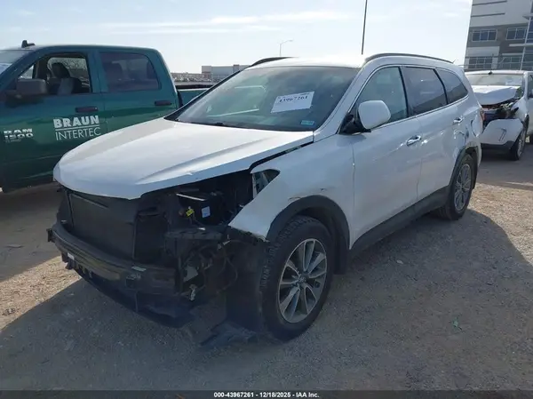 KM8SN4HF6HU246559 2017 HYUNDAI SANTA FE - Image 2