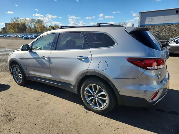 KM8SN4HF6JU258944 2018 HYUNDAI SANTA FE - Image 2