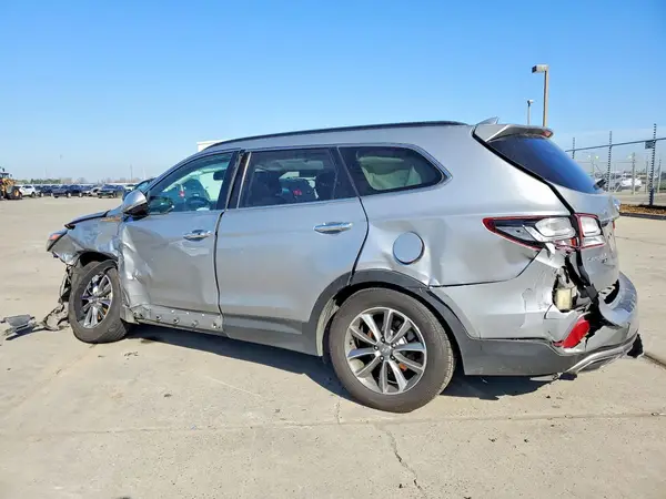 KM8SN4HF6KU298829 2019 HYUNDAI SANTA FE - Image 2