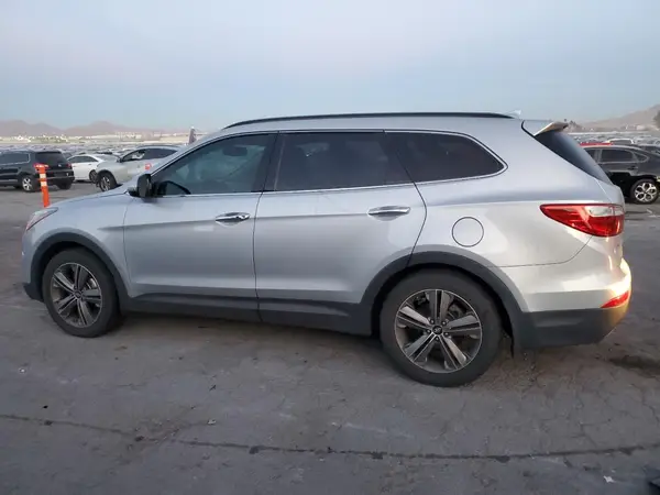 KM8SN4HF7GU134870 2016 HYUNDAI SANTA FE - Image 2