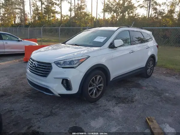 KM8SN4HF7HU211920 2017 HYUNDAI SANTA FE - Image 2