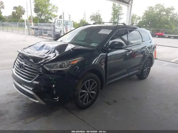 KM8SN4HF7JU285697 2018 HYUNDAI SANTA FE - Image 2