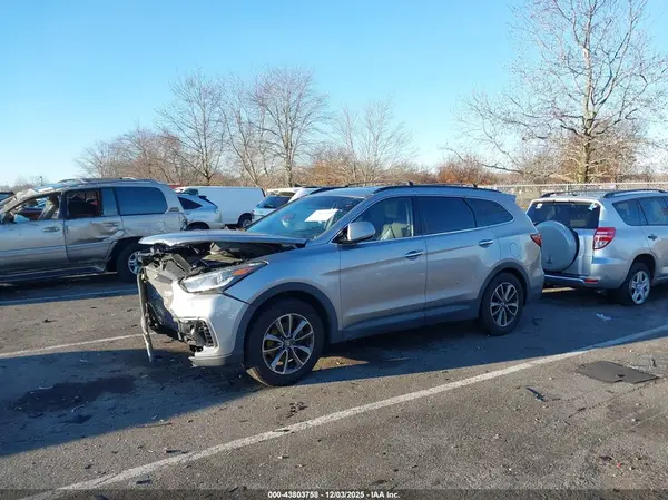 KM8SN4HF7JU294075 2018 HYUNDAI SANTA FE - Image 2