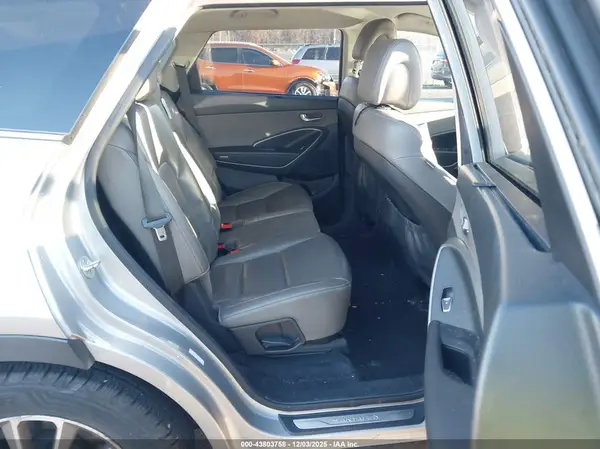 KM8SN4HF7JU294075 2018 HYUNDAI SANTA FE - Image 8