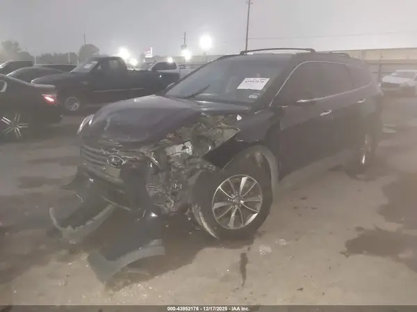 KM8SN4HF7KU302810 2019 HYUNDAI SANTA FE - Image 2