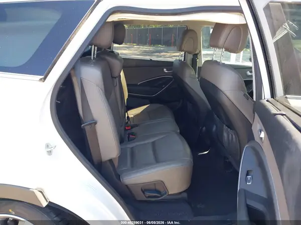 KM8SN4HF8HU184792 2017 HYUNDAI SANTA FE - Image 8