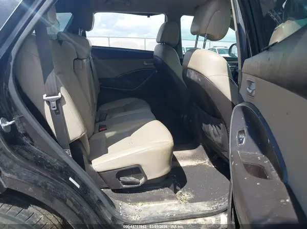 KM8SN4HF8HU236020 2017 HYUNDAI SANTA FE - Image 8
