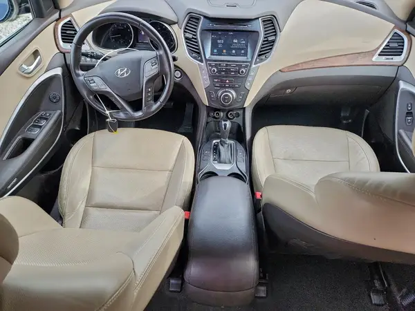 KM8SN4HF8HU243422 2017 HYUNDAI SANTA FE - Image 8