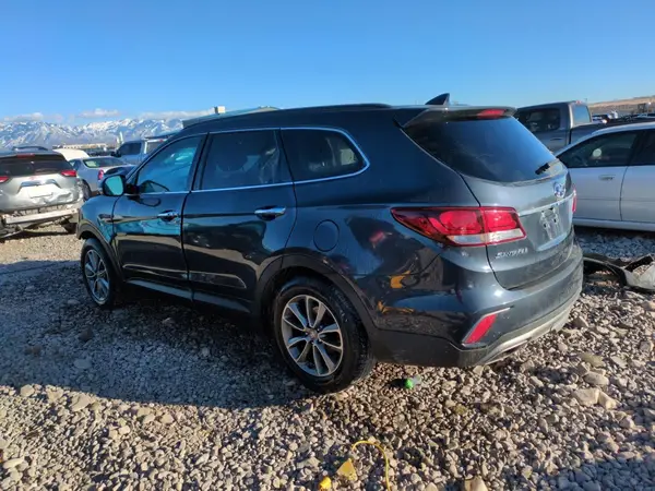KM8SN4HF8HU249205 2017 HYUNDAI SANTA FE - Image 2