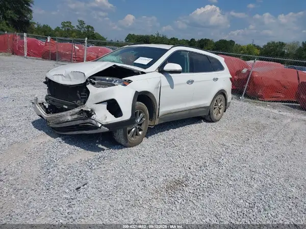KM8SN4HF8JU260890 2018 HYUNDAI SANTA FE - Image 2