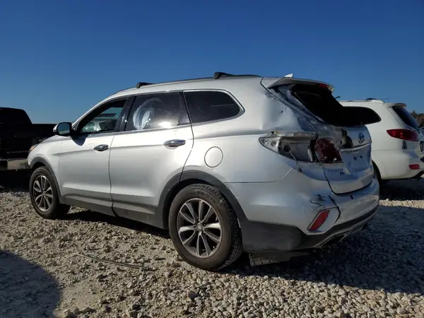 KM8SN4HF8KU305750 2019 HYUNDAI SANTA FE - Image 2