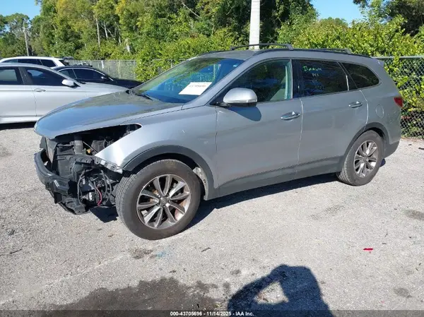 KM8SN4HF8KU307367 2019 HYUNDAI SANTA FE - Image 2