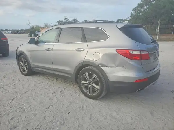 KM8SN4HF9GU145241 2016 HYUNDAI SANTA FE - Image 2