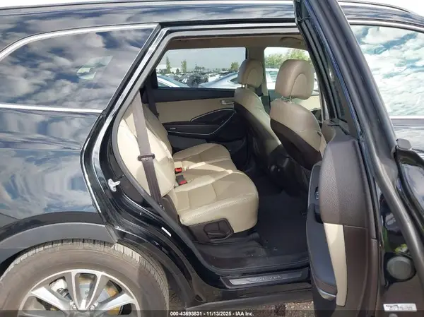 KM8SN4HF9HU248631 2017 HYUNDAI SANTA FE - Image 8