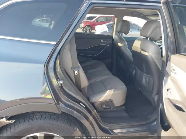 KM8SN4HF9KU306597 2019 HYUNDAI SANTA FE - Image 8