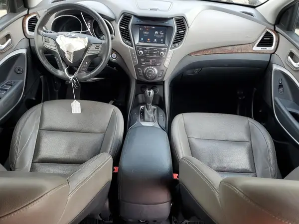 KM8SN4HFXHU194658 2017 HYUNDAI SANTA FE - Image 8
