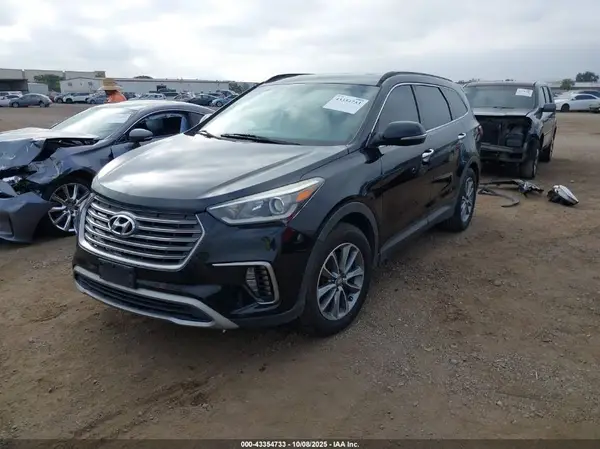 KM8SN4HFXHU205027 2017 HYUNDAI SANTA FE - Image 2