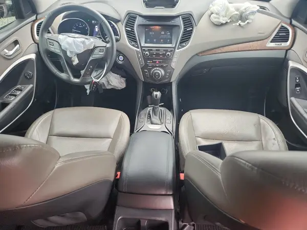 KM8SN4HFXHU217596 2017 HYUNDAI SANTA FE - Image 8