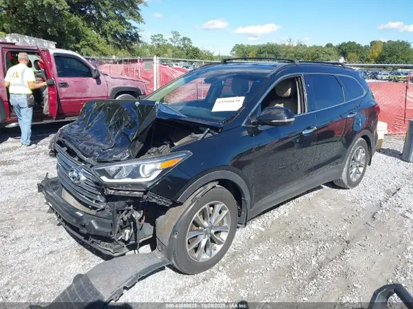 KM8SN4HFXHU237721 2017 HYUNDAI SANTA FE - Image 2
