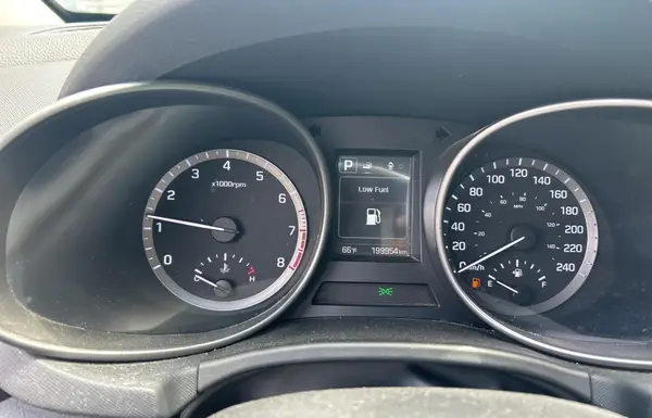 KM8SNDHF1HU176131 2017 HYUNDAI SANTA FE - Image 8
