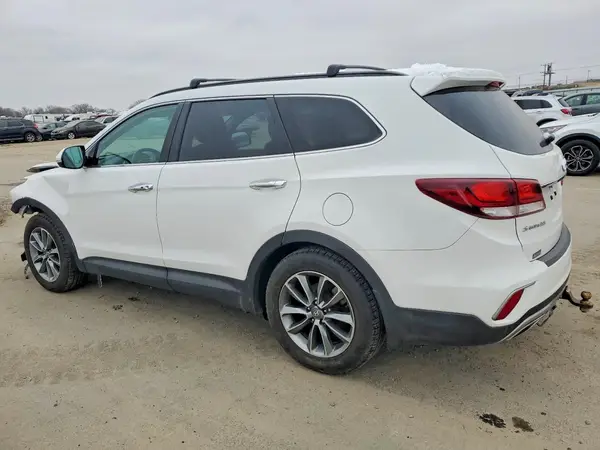 KM8SNDHF2JU257659 2018 HYUNDAI SANTA FE - Image 2