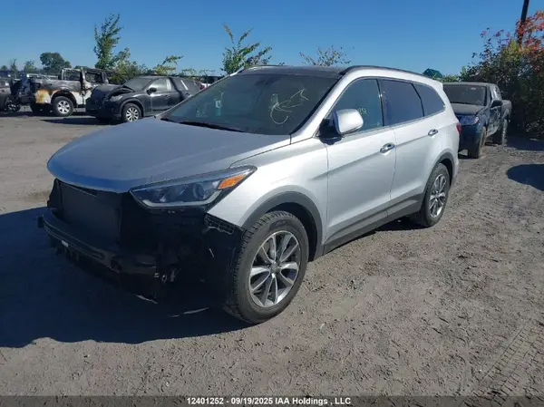 KM8SNDHF2JU263364 2018 HYUNDAI SANTA FE - Image 2
