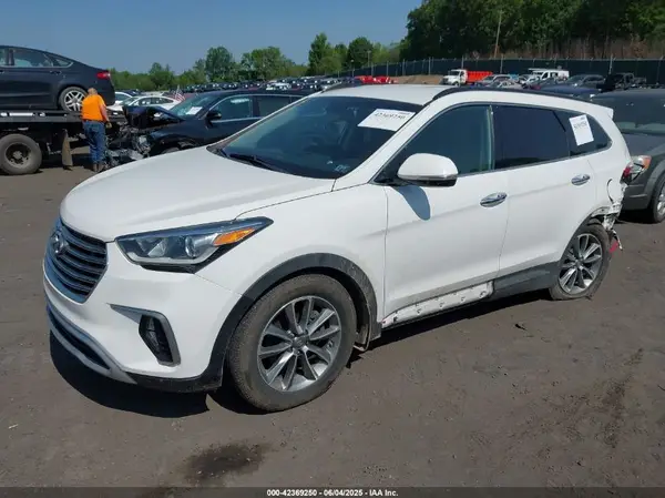 KM8SNDHF2JU265115 2018 HYUNDAI SANTA FE - Image 2