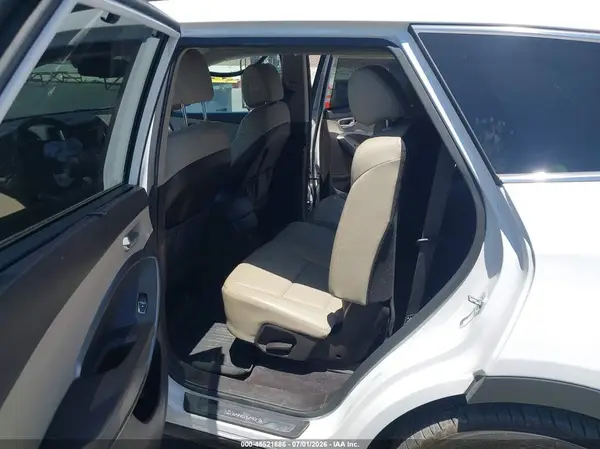 KM8SNDHF2KU306151 2019 HYUNDAI SANTA FE - Image 8